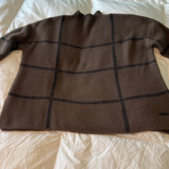 Women's Carve Designs Olivia Plush Sweater--Small - Picture 5 of 14